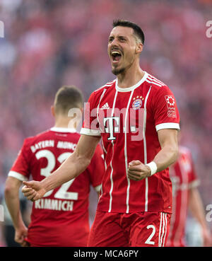 Munich, Allemagne. 14 avr, 2018. jubilation à 2-1, gardien de Sandro Wagner (Bayern) GES/football/1ère Bundesliga : le Bayern Munich - Borussia Mönchengladbach, 14.04.2018 Le football : 1ère ligue : Bayern vs Borussia Mönchengladbach, Munich, le 14 avril 2018 | dans le monde l'utilisation de crédit : afp/Alamy Live News Banque D'Images