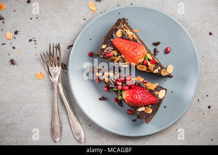 Brownie au chocolat dessert gâteau sur une assiette. Banque D'Images