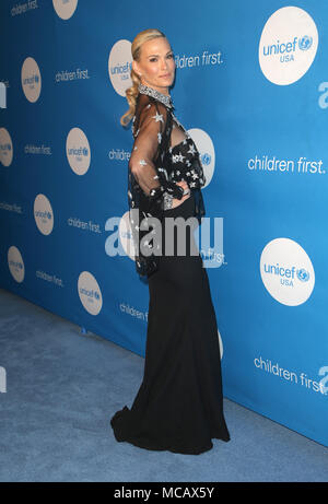 Bevely Hills, Ca. 14 avr, 2018. Molly Sims à la septième Balle UNICEF biennale à Los Angeles à l'hôtel Beverly Wilshire à Beverly Hills, Californie le 14 avril 2018. Credit : Faye Sadou/media/Alamy Punch Live News Banque D'Images