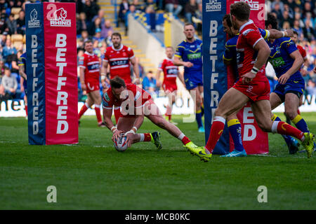 James Donaldson coques côtés marque son deuxième essai 14 AVRIL 2018 , le stade Halliwell Jones Mike Gregory Way, Warrington, WA2 7NE, Angleterre ; Betfred Super League rugby, série 11, Warrington Wolves v Hull Kingston Rovers Banque D'Images