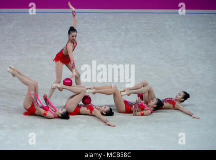 Pesaro, Italie. 14 avr, 2018. Groupe China Team (CHN), schéma de la Coupe du Monde de Gymnastique Rythmique Pesaro 2018 Concours Général Groupe 3 cordes et 2 boules à Arena Adriatique à Pesaro, Italie, le 14 avril 2018. Credit : Enrico Calderoni/AFLO SPORT/Alamy Live News Banque D'Images