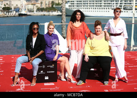 Malaga, Andalousie, espagne. Apr 15, 2018. Ma Révolution Najwa, Berta Vía¡zquez, Itziar Castro, Maggie Civantos assiste à la photocall de la série ''vis a vis'' dans le 21e Festival de Cinéma de Malaga à Malaga.Le festival de Malaga ou Malaga film festival est un festival de cinéma organisé à Malaga, c'est principalement de promouvoir les films en langue espagnole. Credit : Manu Haiti/SOPA Images/ZUMA/Alamy Fil Live News Banque D'Images