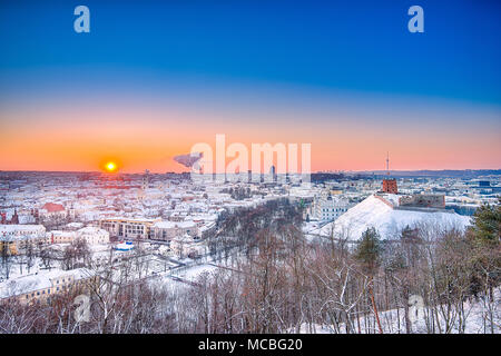 La ville de Vilnius, la capitale lituanienne (en hiver) Banque D'Images
