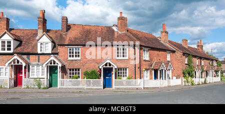 Maisons mitoyennes à Windsor Fin, vieille Beaconsfield, Buckinghamshire, Angleterre, Royaume-Uni Banque D'Images