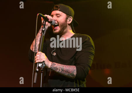 Le chanteur britannique, musicien, rappeur et vainqueur du casting show The X Factor 2012 live au Blue Balls Festival de Lucerne Banque D'Images