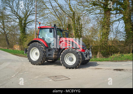 Tous les types de tracteurs sur le terme annuel de bienfaisance pour Macmillan Cancer Support, Driffield, l'East Yorkshire Wolds, England, UK. Banque D'Images
