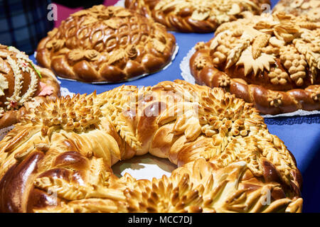 Belle russe miche de pain dans la boulangerie Banque D'Images