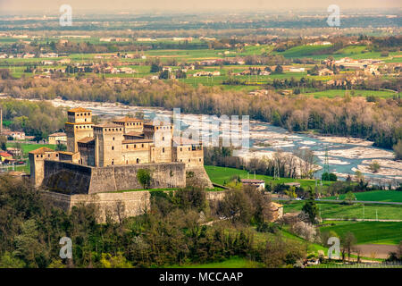 Parma Italie Torrechiara château vue aérienne de Castello di Torrechiara à Emilia Romagna panorama châteaux italiens Banque D'Images