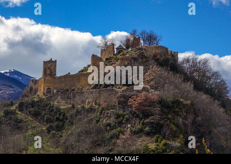 Château de Lordat château de Lordat, haut au-dessus de la vallée de l'Ariège, ruine Cathare Banque D'Images