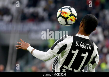 Turin, Italie. 15 avr, 2018. football, Serie A 2017-2018 championnat 15-4-2018 -juventus Sampdoria 3-0 dans la photo : d.Costa : Crédit Photo Agency indépendante/Alamy Live News Banque D'Images