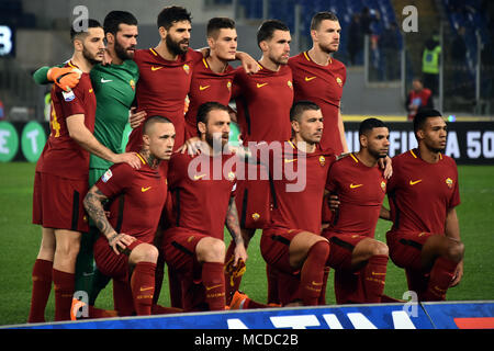 Rome, Italie. Apr 16, 2018. Un Football-Serie-Lazio vs Roma -Rome 15-Apr-2018 Dans l'image Photo d'équipe Roms01 Photographe indépendant : Crédit Photo Agency/Alamy Live News Banque D'Images