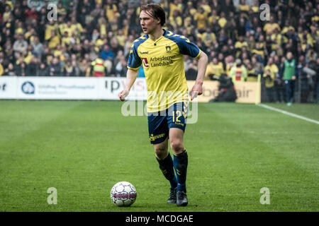 Le Danemark, Brøndby - 15 avril, 2018. (12) Simon Tibbling de Brøndby IF vu au cours de l'alka Superliga match contre le FC Copenhague à Brøndby Stadion. (Photo crédit : Gonzales Photo - Kim M. Leland). Banque D'Images