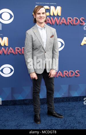 Michel sardou au niveau des arrivées pour 53e Academy of Country Music (ACM) Awards - Arrivals 3, MGM Grand Garden Arena, Las Vegas, NV le 15 avril 2018. Photo par : JA/Everett Collection Banque D'Images