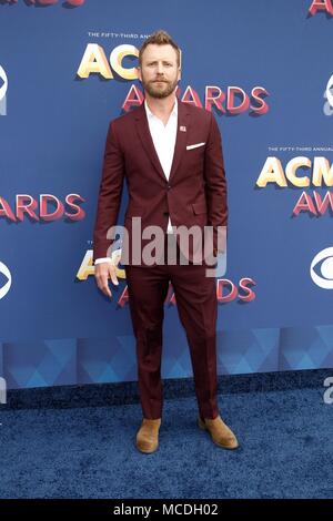 Dierks Bentley aux arrivées pour 53e Academy of Country Music (ACM) Awards - Arrivals 3, MGM Grand Garden Arena, Las Vegas, NV le 15 avril 2018. Photo par : JA/Everett Collection Banque D'Images