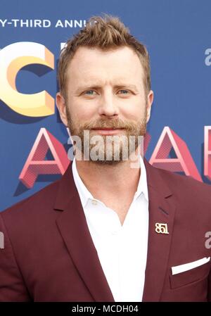 Dierks Bentley aux arrivées pour 53e Academy of Country Music (ACM) Awards - Arrivals 3, MGM Grand Garden Arena, Las Vegas, NV le 15 avril 2018. Photo par : JA/Everett Collection Banque D'Images