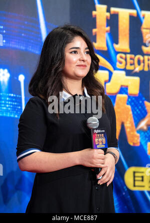 HONG KONG, CHINE - 15 avril 2018 : lancement de film Superstar Secret superstar indienne.acteur, Aamir Khan, rejoint co-star Zaira Wasim (photo), à s'H Banque D'Images