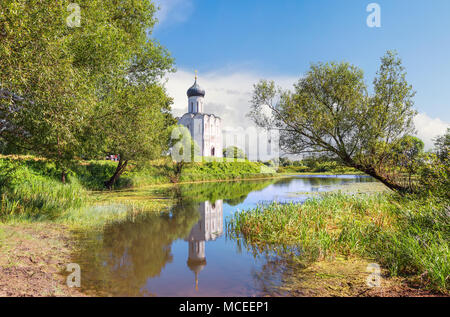 Église de l'Intercession sur la Nerl. Vladimir. La Russie Banque D'Images