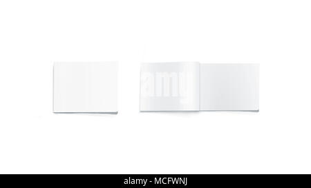 Ouvert et fermé, maquette magazine rectangulaire blanc isolé. Journal, pages blanches des maquettes étendu sur 24. Couvrir et propagation catalogue modèle. Pas vide Banque D'Images