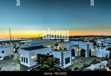Lanzarote - Coucher du soleil à Marina Rubicon à Playa Blanca Banque D'Images