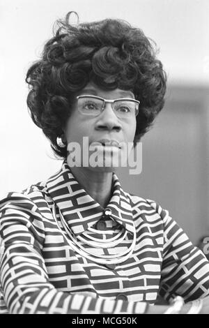 Shirley Chisholm, Anita Shirley Chisholm (1924 - 2005), homme politique, enseignant et auteur. En 1968, elle est devenue la première femme noire élue au Congrès des États-Unis Banque D'Images