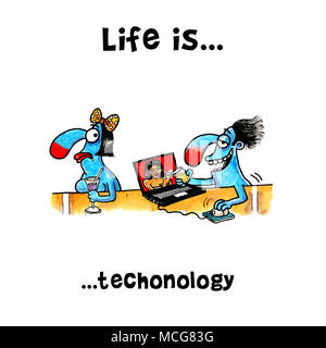 L'homme est de boire au bar avec une femme sur l'écran de l'ordinateur Banque D'Images