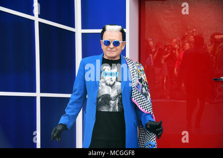 Rome Italie 16 avril 2018 studios de Cinecittà- Photocall réalité présentation GRANDE FRATELLO, Cristiano Malgioglio commentateur. Credit : Giuseppe Andidero/Alamy Live News Banque D'Images