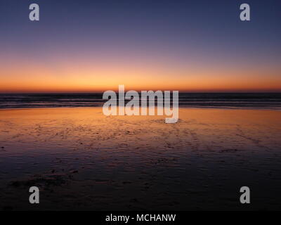 Coucher du soleil à la plage Banque D'Images