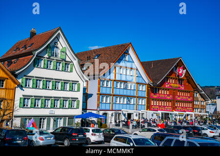 Zürich, Suisse - 24 mars 2018 : vue sur la place centrale à Appenzell Suisse le matin de soleil du printemps Banque D'Images