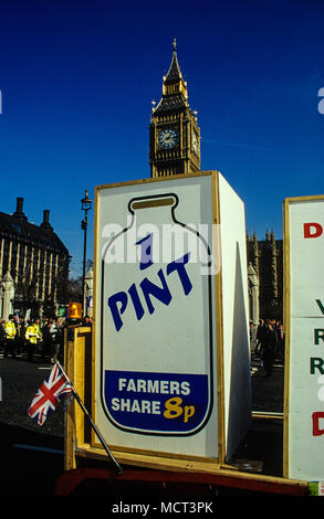 Démonstration : lait, Westminster, London, England, UK, FR. Banque D'Images