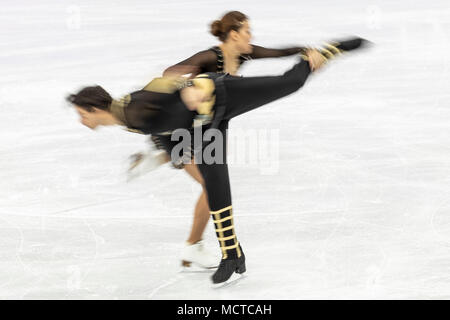 Flou de mouvement d'action d'Alisa Agafonova/Alper Ucar (TUR) en patinage artistique - danse sur glace gratuitement aux Jeux Olympiques d'hiver de PyeongChang 2018 Banque D'Images