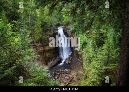 Munising Falls, mineurs, partie supérieure de la péninsule, au Michigan. Banque D'Images