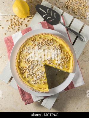 La Torta della nonna. Tarte de grand-mère. L'alimentation de l'Italie Banque D'Images