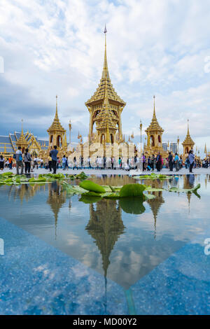 Bangkok, Thaïlande - le 4 décembre 2017 : Exposition du Roi Rama IX Crématorium Royal où le gouvernement ouvert pour le public à la mémoire de Sa Majesté le Roi Bhum Banque D'Images