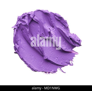 Maquillage violet brillant à lèvres de frottis isolé sur fond blanc. La texture de rouge à lèvres violet isolé sur fond blanc. Rouge à lèvres violet cassé Banque D'Images