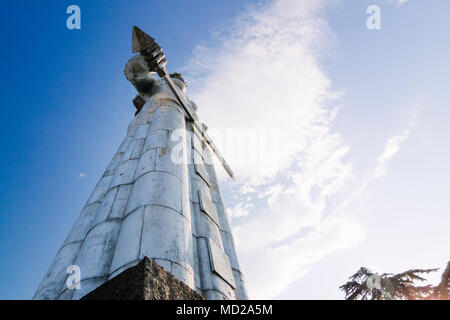 Tbilissi, Géorgie : Kartlis Deda (mère de Géorgie) monument érigé sur le haut de Sololaki Hill en 1958, pour commémorer l'anniversaire de 1 500e restaurant To Banque D'Images