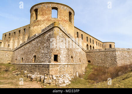 Château historique ruine à Bornholm, Oland en Suède. Un coin du mur et une tour vue de l'extérieur. Une destination de voyage populaires avec Banque D'Images