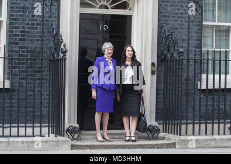 London UK. 18 avril 2018. Le premier ministre de la Nouvelle-Zélande Jacinda Ardern qui est enceinte arrive à Downing Street pour une réunion avec Theresa peut créditer : amer ghazzal/Alamy Live News Banque D'Images