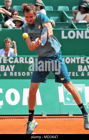 Monaco, Monte Carlo. 18 avril 2018. Daniil Medvedev Russie pendant l'ATP Monte-Carlo Rolex Masters 2018, le 14 avril à 22, 2018 à Monaco - Photo Laurent Lairys / DPPI Crédit : Laurent Locevaphotos Lairys/agence/Alamy Live News Banque D'Images