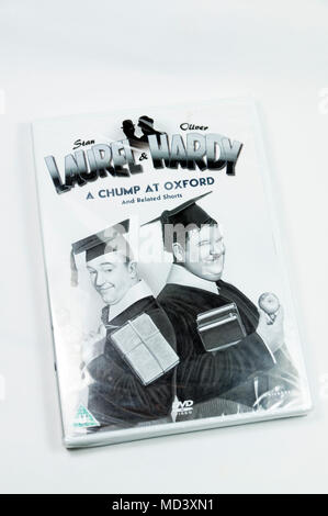 Laurel et Hardy A Chump at Oxford DVD Banque D'Images