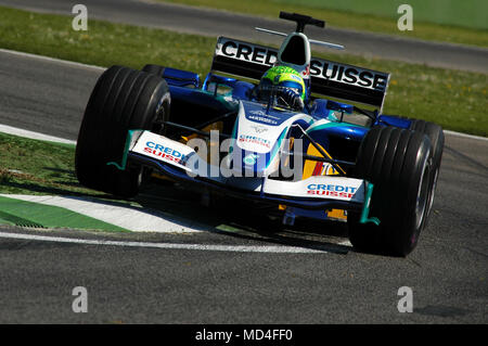 22 avril 2005, Grand Prix de Saint-Marin de Formule 1. Felipe Massa Sauber F1 au cours d'entraînement session Qualyfing sur le circuit d'Imola en Italie. Banque D'Images