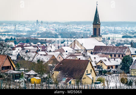 Église Saint Matrin à Kintzheim, village du Bas-Rhin - Alsace, France Banque D'Images