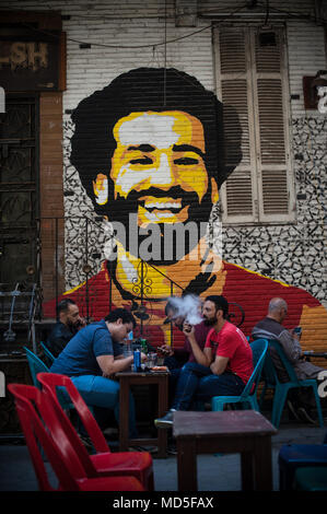 Mo Salah murale, Le Caire, Égypte Coffee shop Banque D'Images