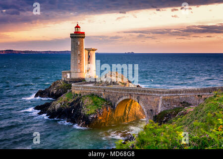 Vue sur le Phare Phare du petit minou à Plouzane, Bretagne (Bretagne), France. Banque D'Images