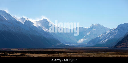 Vue panoramique à l'intérieur de l'Aoraki/Mount Cook National Park, à partir de l'autoroute 80, à proximité de Mount Cook Village Banque D'Images