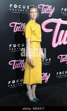 Los Angeles, CA, USA. 18 avr, 2018. Davis Mackenzie aux arrivées de TULLY Premiere, Regal LA LIVE Stadium 14, Los Angeles, CA, 18 avril 2018. Credit : Dee Cercone/Everett Collection/Alamy Live News Banque D'Images