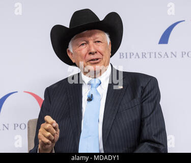 Washington, DC, USA. Apr 17, 2018. FOSTER FRIESS lors de la restauration de la démocratie de notre programme à la politique bipartite Center à Washington, DC Le 17 avril 2018 Crédit : Michael Brochstein/ZUMA/Alamy Fil Live News Banque D'Images