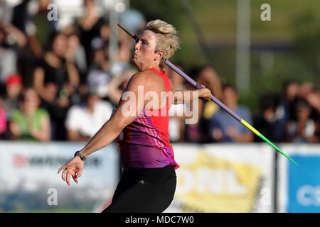 Lucerne, Suisse. 17th, 2012. Christina Obergfoll de l'Allemagne en action au cours de la féministe du javelot cas de l'athlétisme Réunion compet Banque D'Images