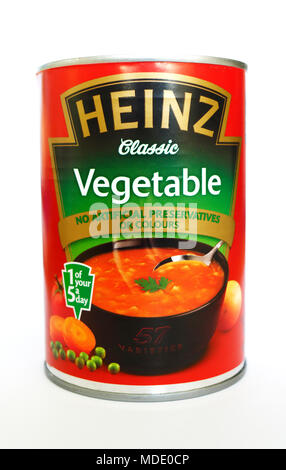 Une boîte de 400 g Heinz Classic soupe aux légumes. Banque D'Images