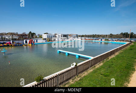 Bains d'eau de mer de Lymington, Lymington, Hampshire, Royaume-Uni Banque D'Images