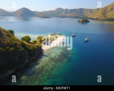 Vue aérienne des îles tropicales, Pulau Kelor, Nusa Tenggara est, Indonésie Banque D'Images